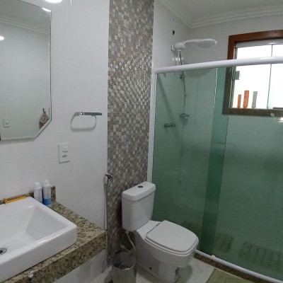 Linda e completa casa na quadra da lagoa de praia seca